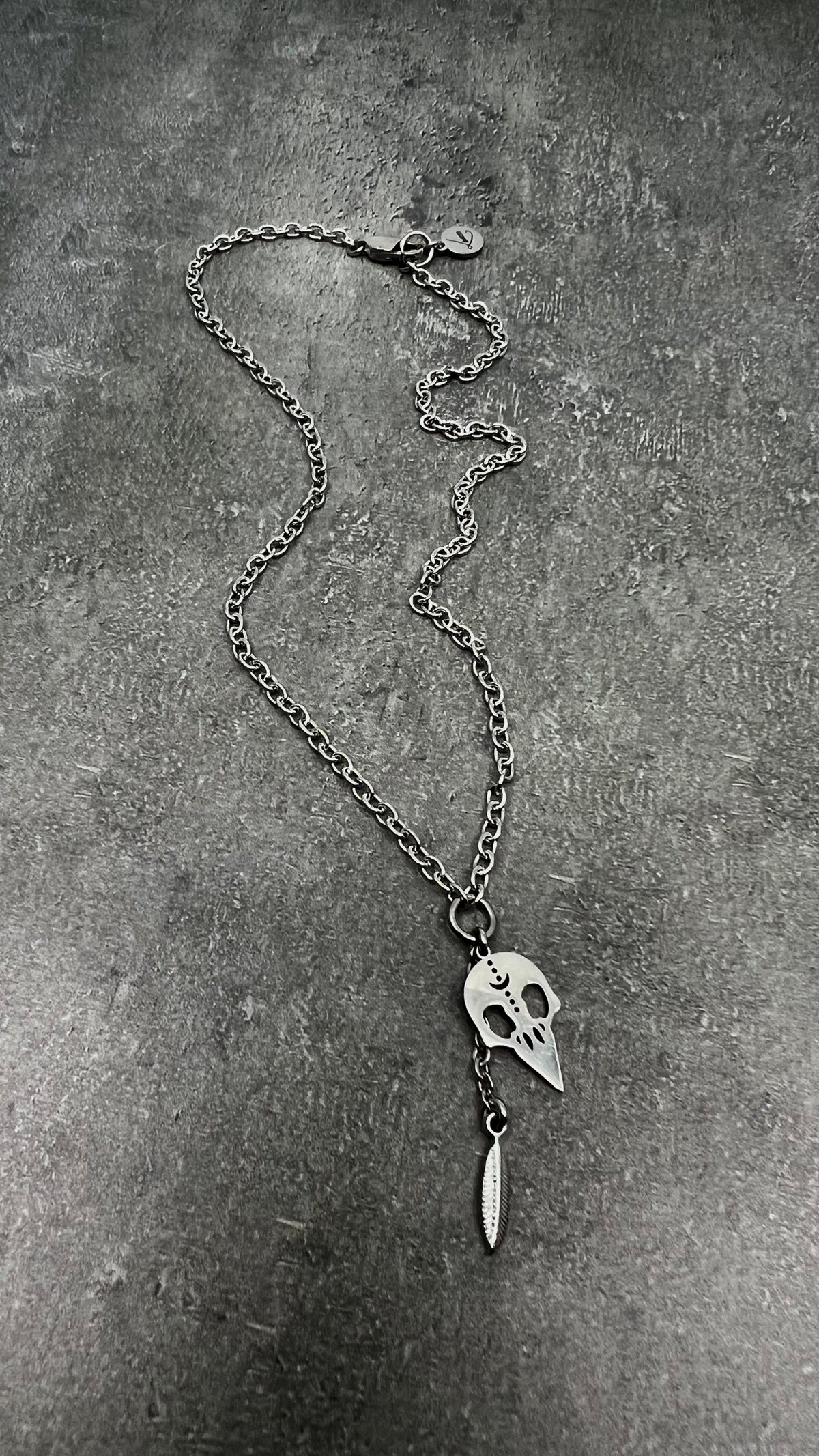 The Shadow edit - Skull Necklace - Silver image 2