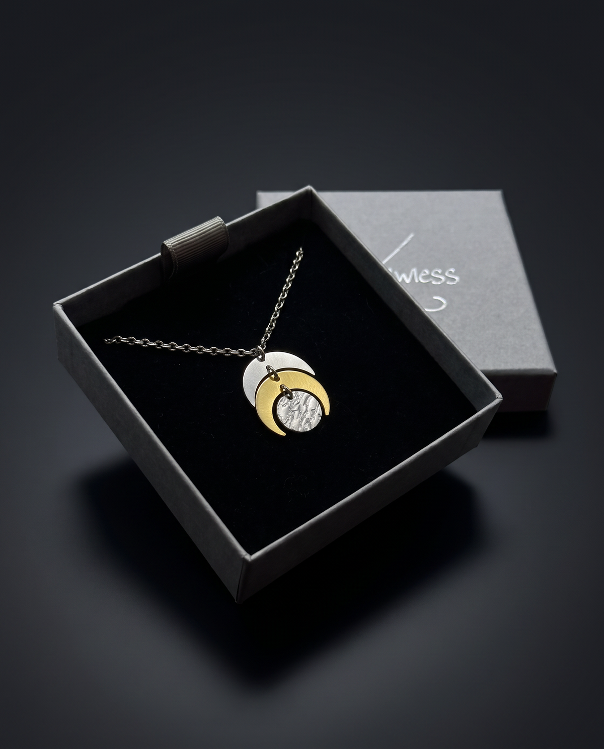 Luna Phase Necklace - 20mm Silver / Gold