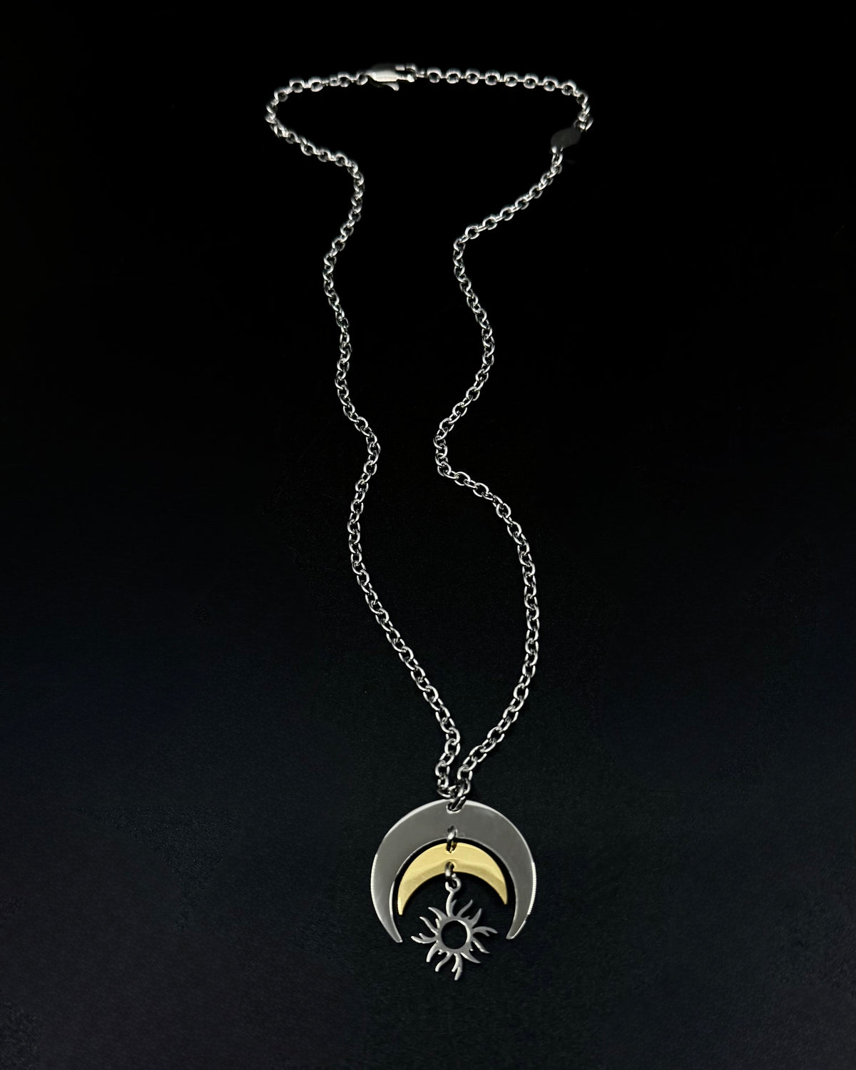 Eos Balance Necklace - Silver Gold 30mm