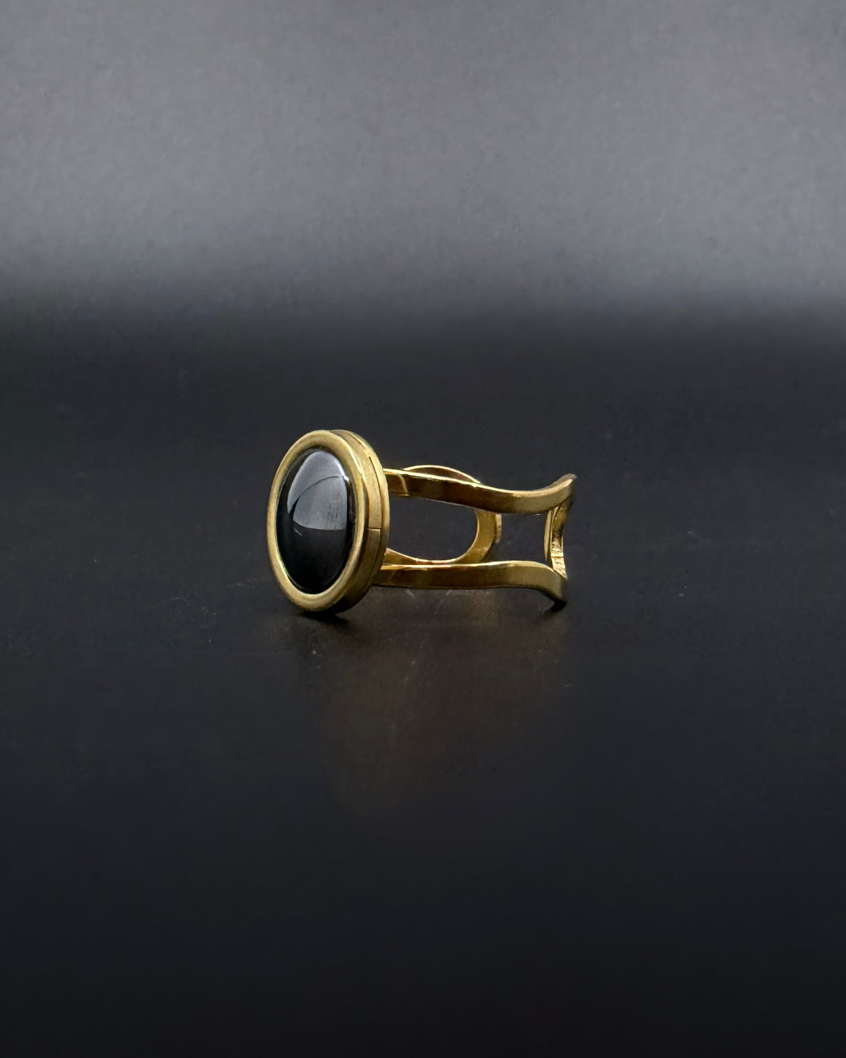 Cassini Halo Adjustable Ring - Gold / Hematite 10mm